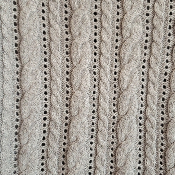 American Eagle cable knit sweater, size M - Picture 3 of 4